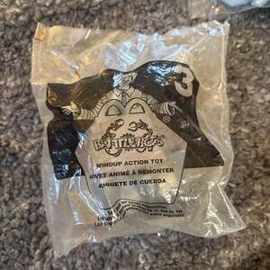 2002 McDonalds Happy Meal BattleBots Pullback Action Toy #4 NIP